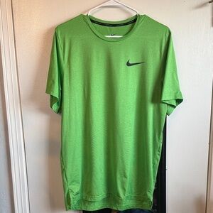 Nike Men's Vibrant Green Short Sleeve Tee